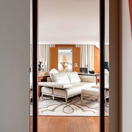 Le Royal Monceau Raffles Parigi