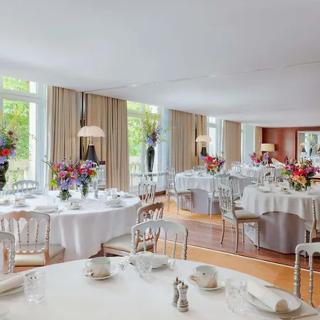 Hotel Le Royal Monceau Raffles