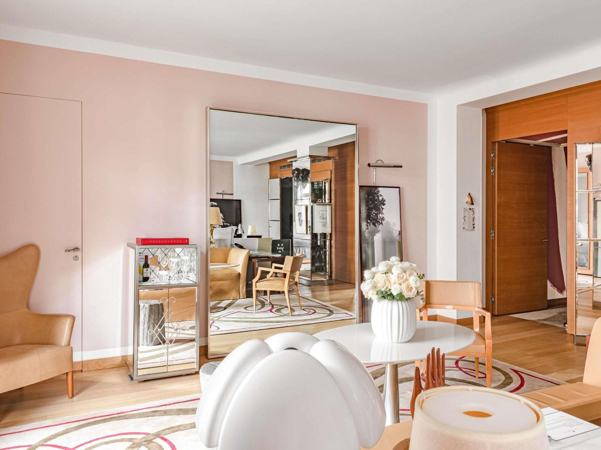Le Royal Monceau Raffles 5*