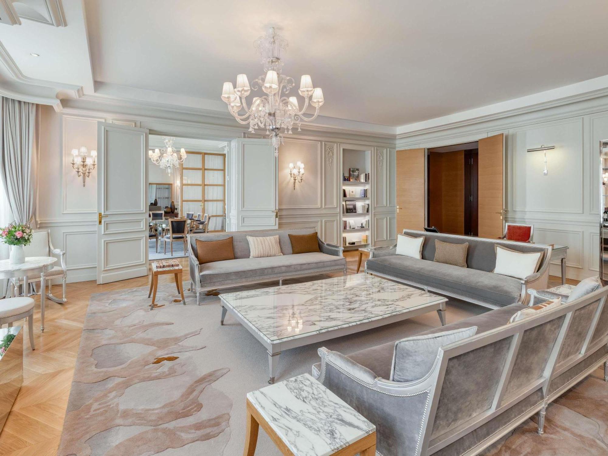 Le Royal Monceau Raffles 5*