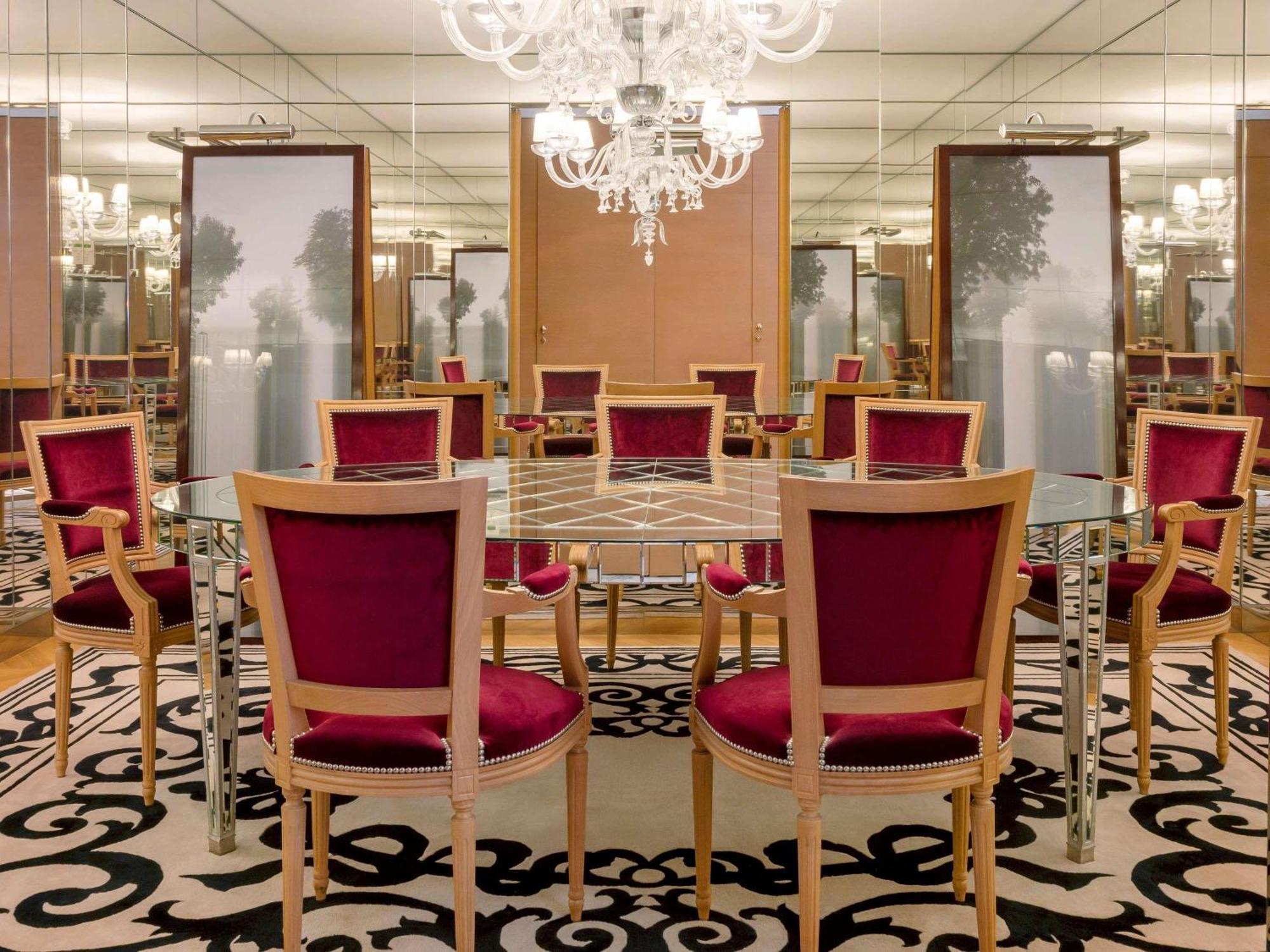 Le Royal Monceau Raffles Hotel Paris