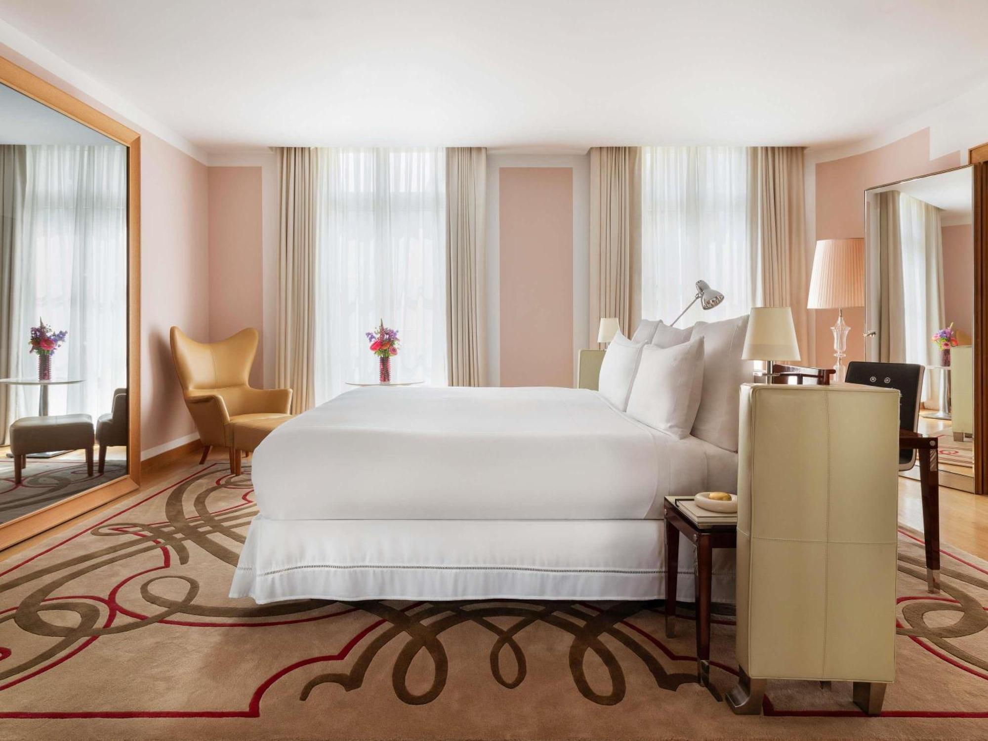 Le Royal Monceau Raffles Parigi