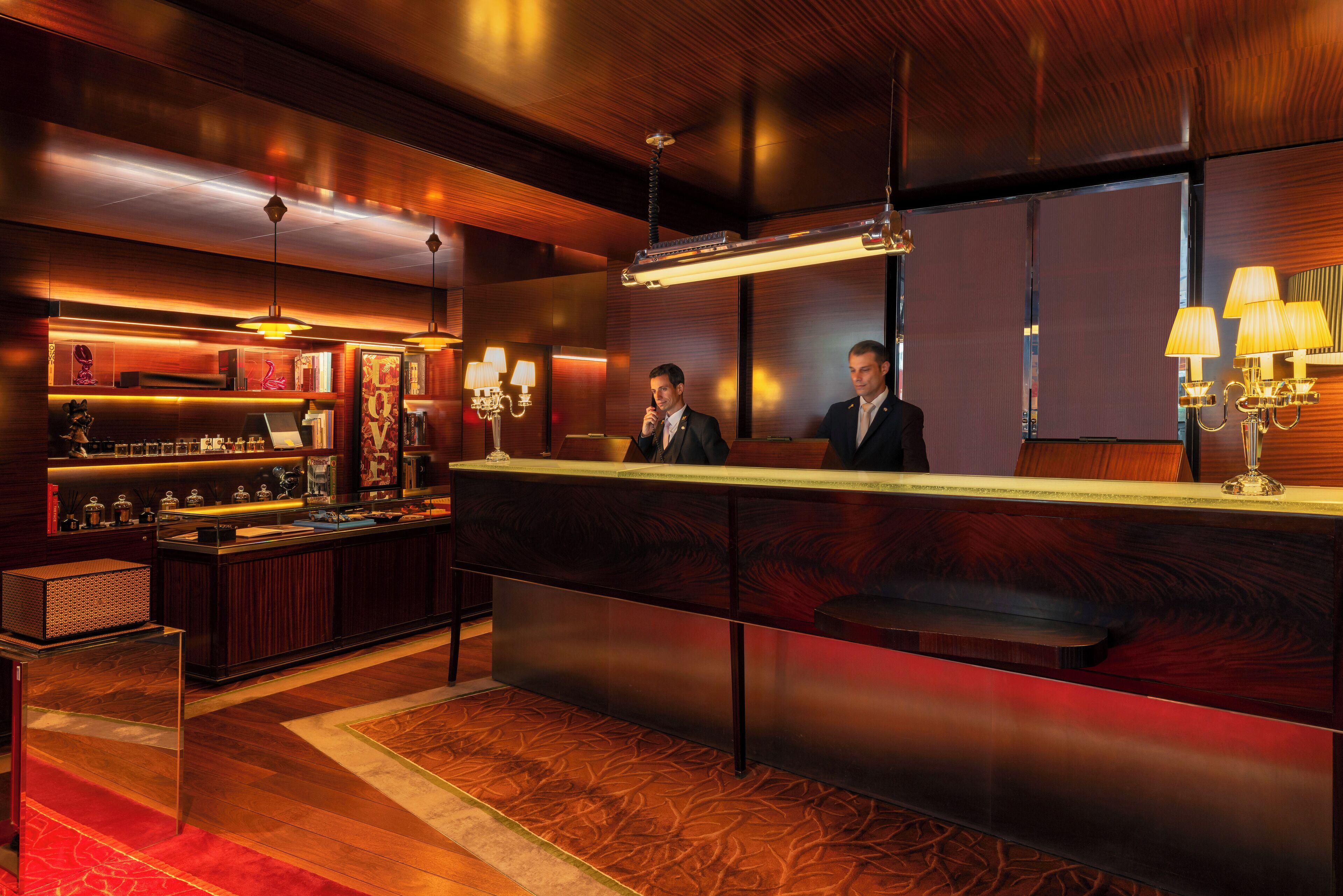 Hotel Le Royal Monceau Raffles 5*